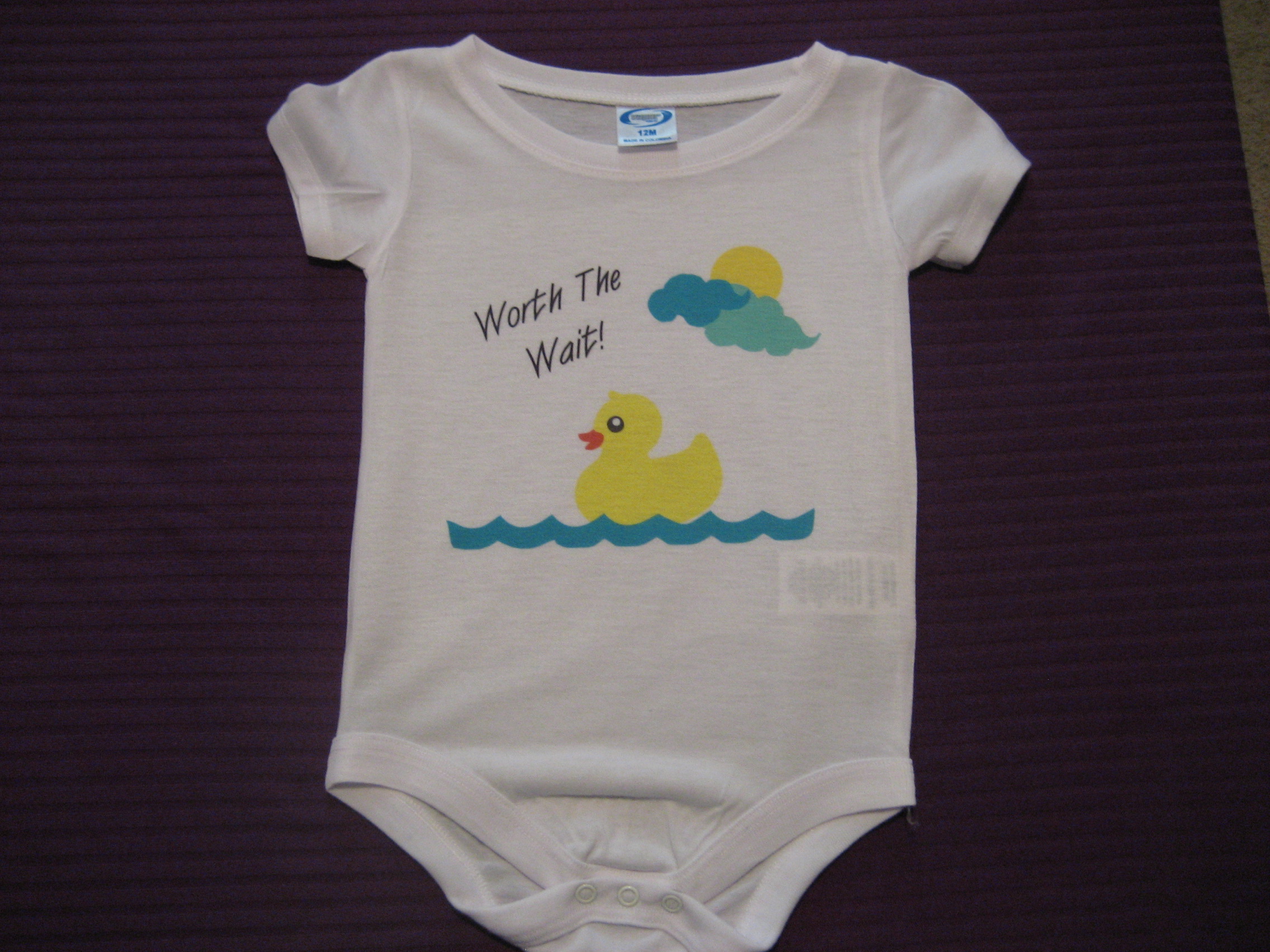 Cute Bodysuit for Baby Shower made with sublimation printing