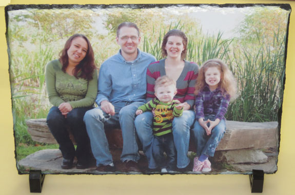 Slate with a family picture made with sublimation printing