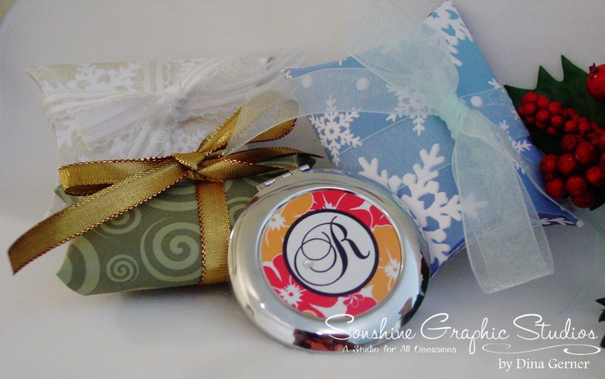 Monogrammed Round Compact made with sublimation printing