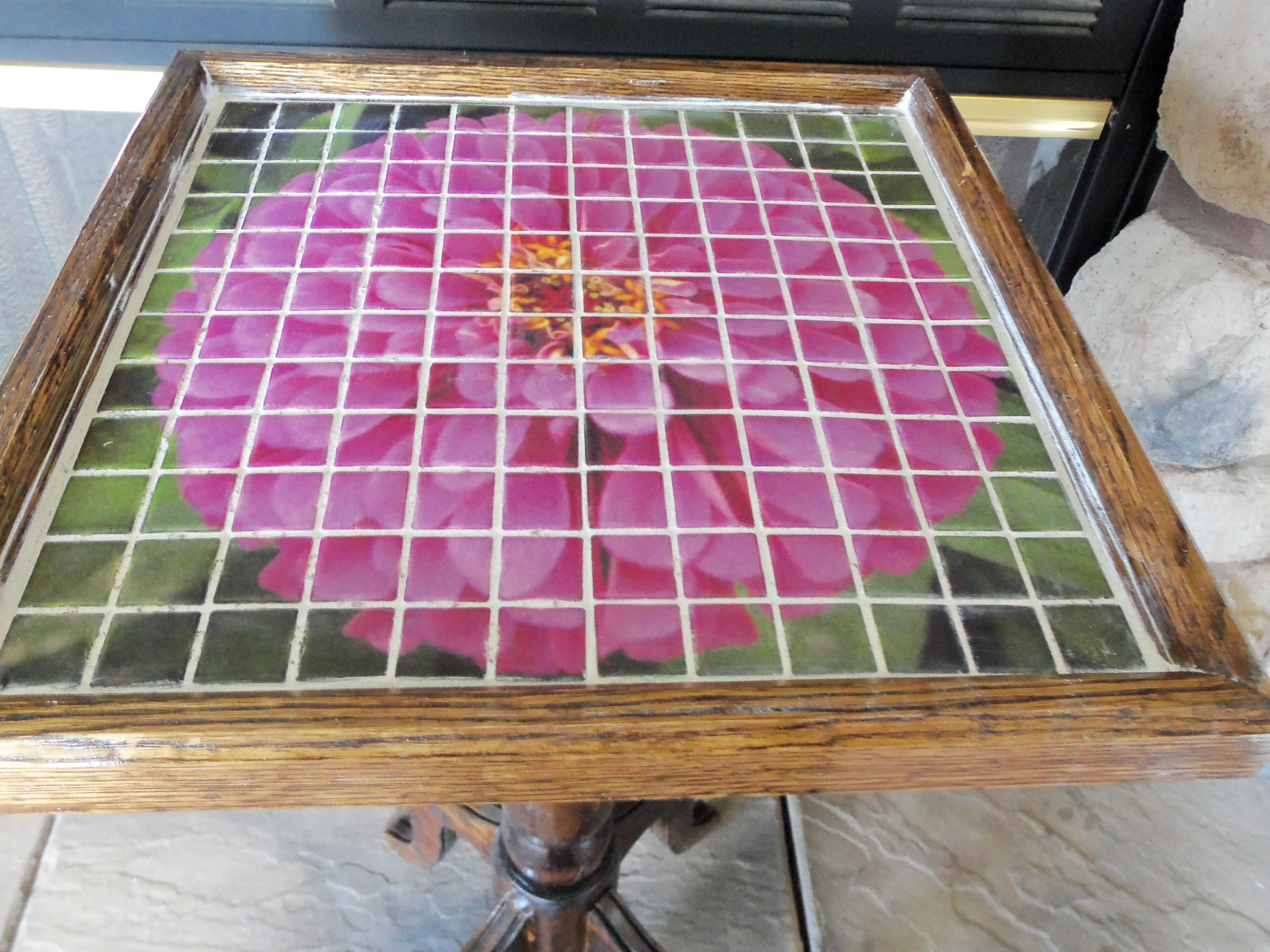 1x1 tile table made with sublimation printing