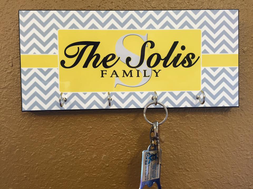Key Hanger with family Name made with sublimation printing