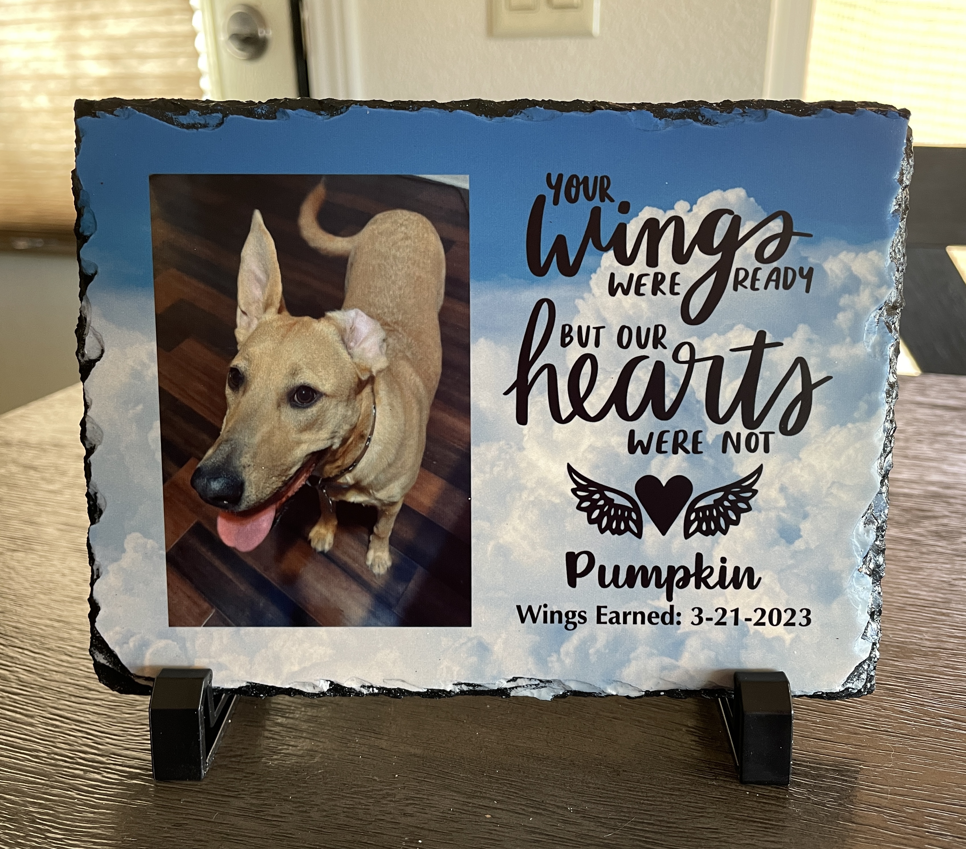 We do a lot of sublimated slates, many for a Pet Rescue here in Arizona. Sadly or orders come w