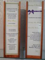 Re-creating wedding invitations on the wine box is gaining popularity.