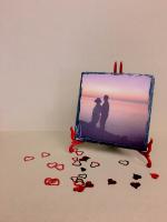 The perfect romantic way to display your favorite photo of you and your significant other!
